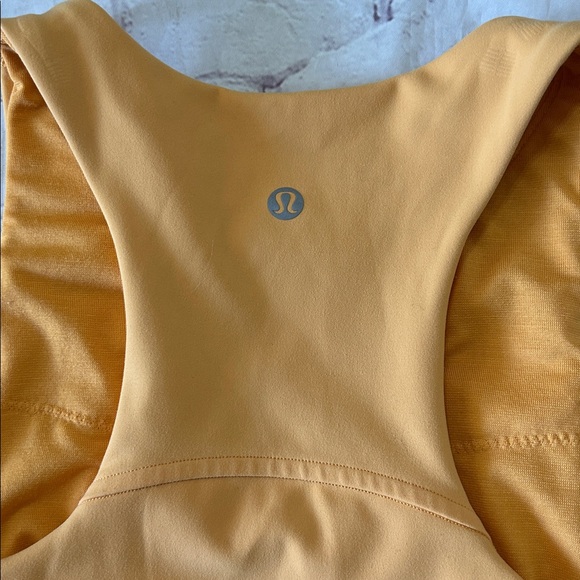 Lululemon Wunder Train Racerback Tank Built-in Bra Size 4 Small Mango Dream - Picture 5 of 7